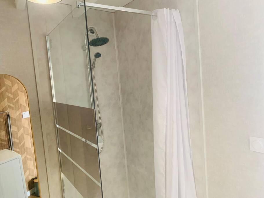 Appartement L'Ecolier Futuroscope 4 Personnes à Beaumont  Extérieur photo
