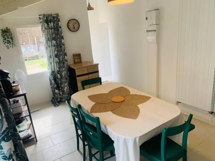 Appartement L'Ecolier Futuroscope 4 Personnes à Beaumont  Extérieur photo